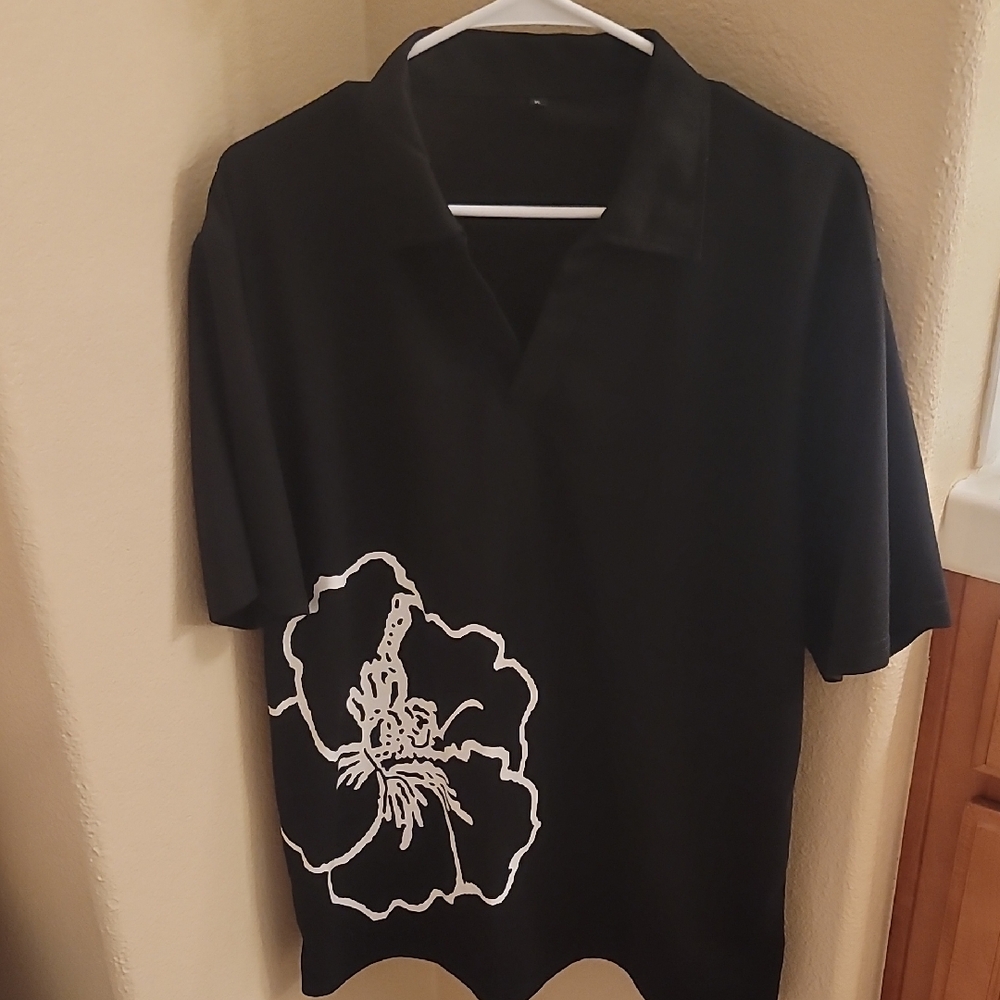 SHEIN Black and White Floral Men's Polo 🖤